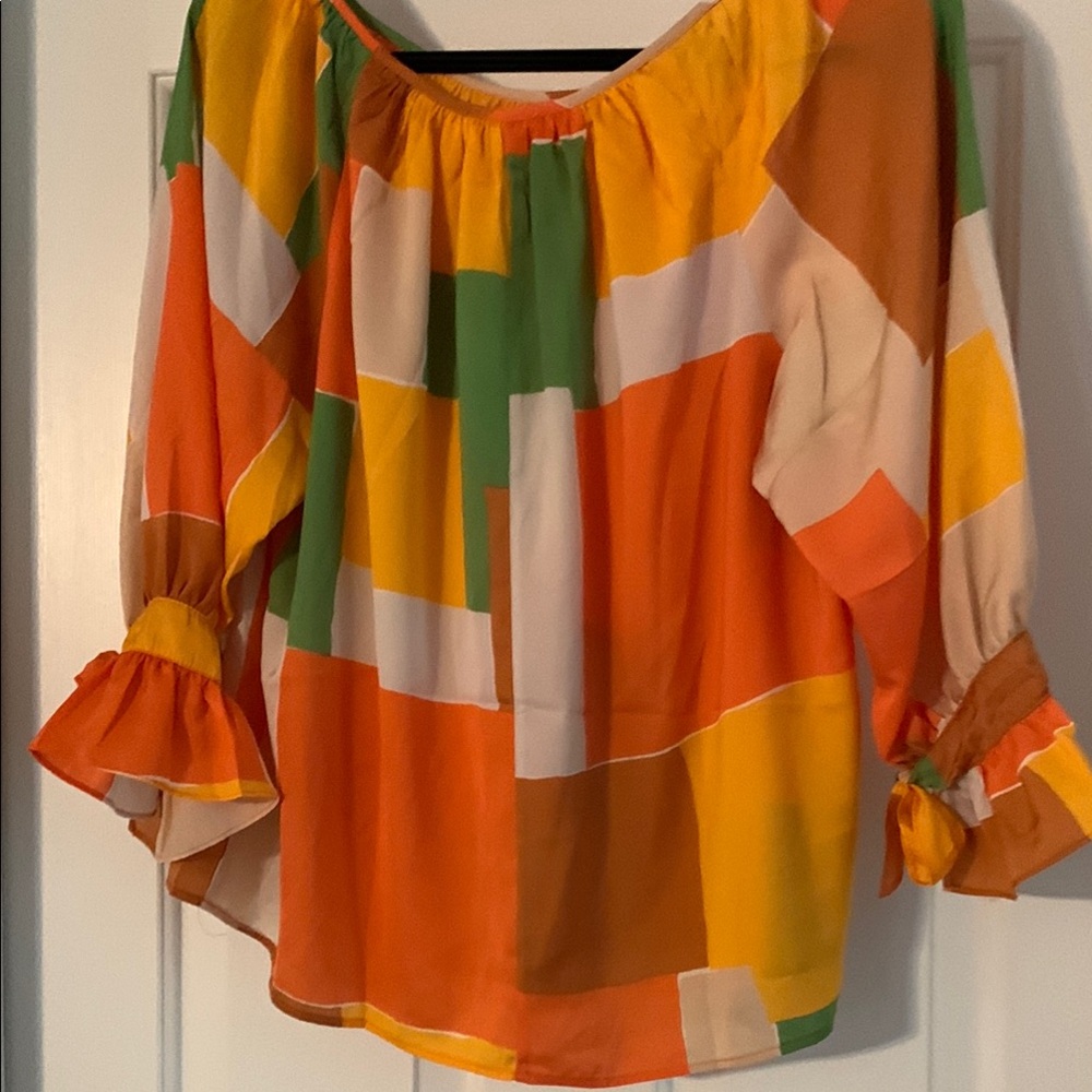 Vibrant Patchwork Blouse - Picture 4 of 6
